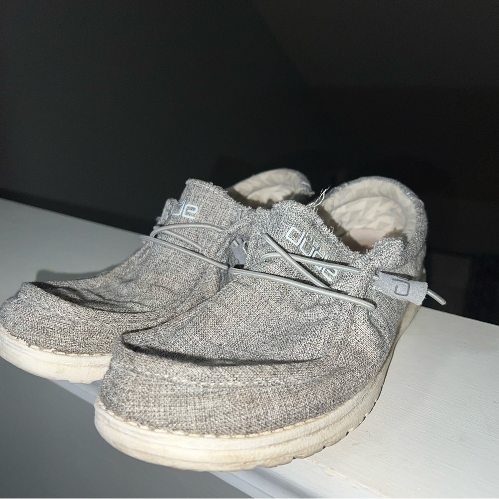 grey hey dudes